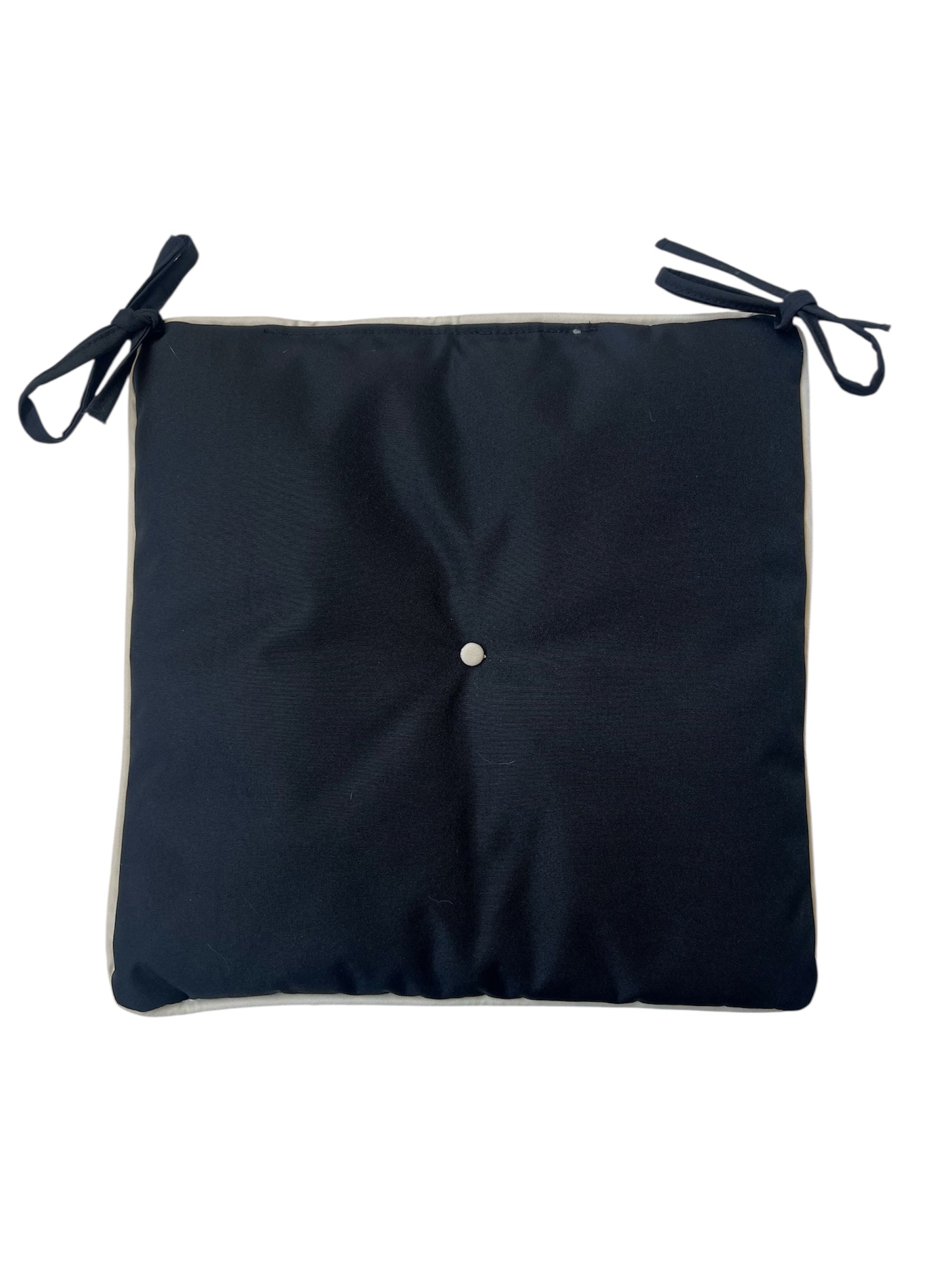 COJIN DE SILLA NEGRO-BLANCO 40*40